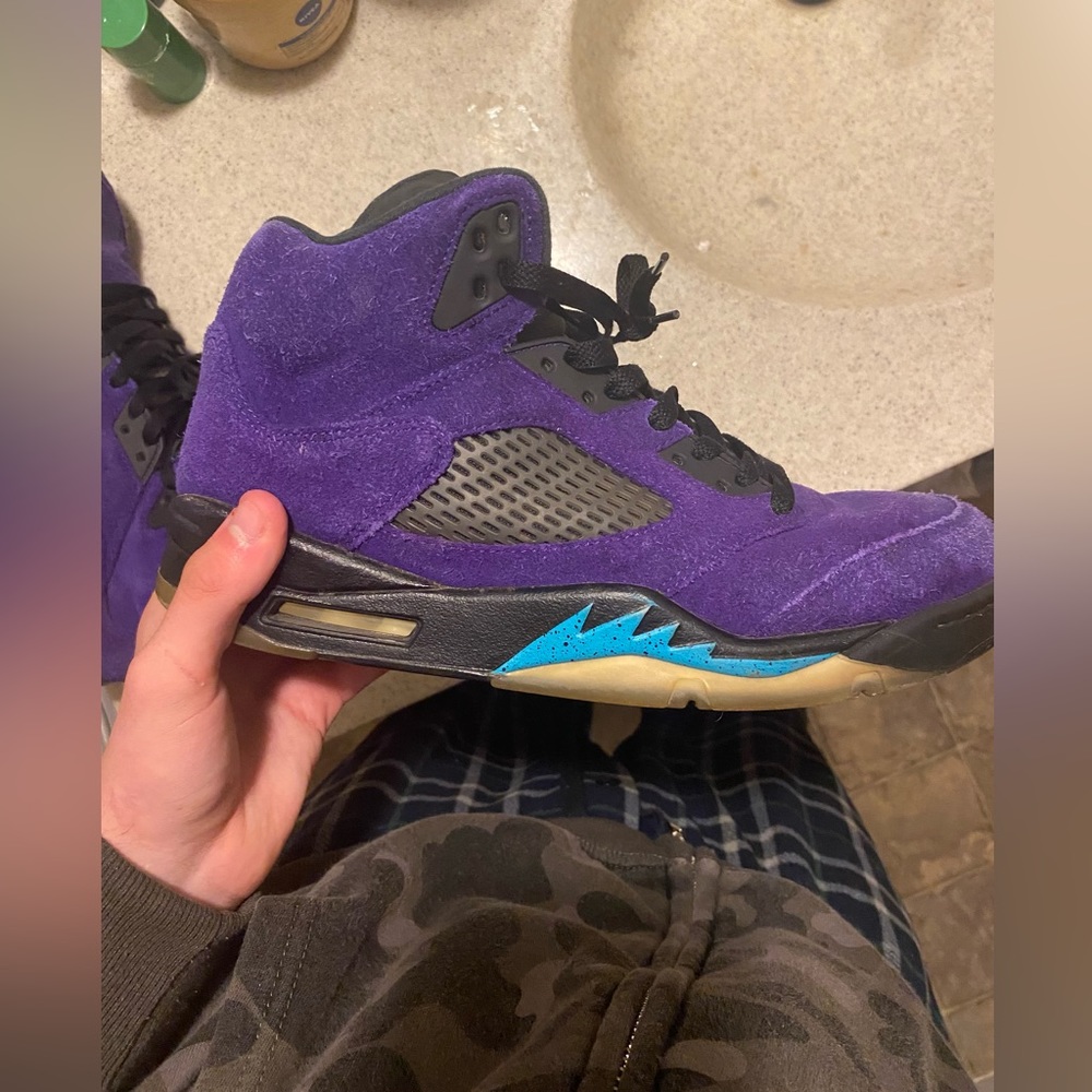 Jordan 5 Size 11 - image 5